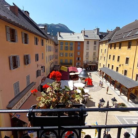 Appartement De Charme Le 1707 Au Coeur De La Cite Vauban Briançon Eksteriør billede