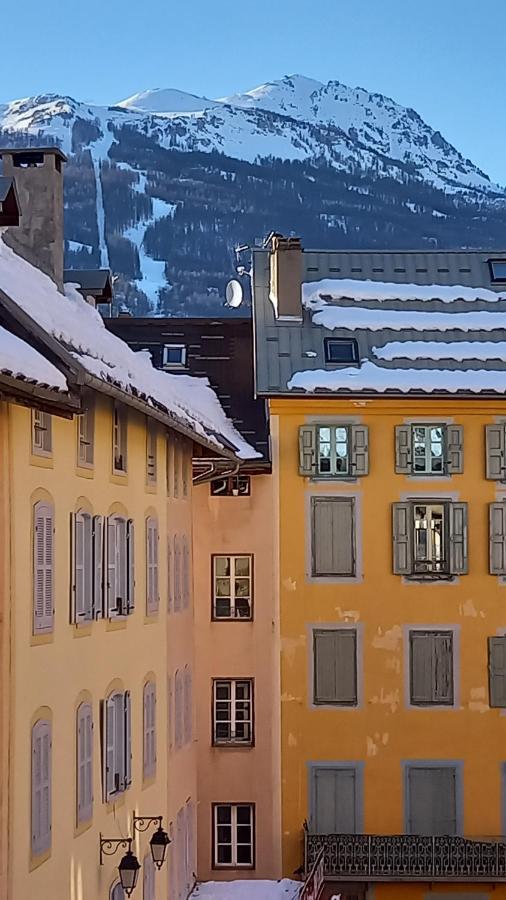 Appartement De Charme Le 1707 Au Coeur De La Cite Vauban Briançon Eksteriør billede